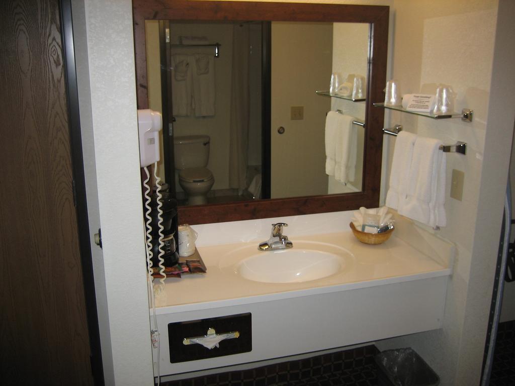 Catalina Inn Rum bild